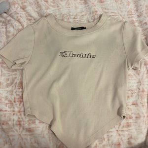Comfy cropped cream shirt